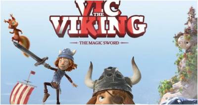 &Mu;&alpha;&rho;&omicron;ύ&lambda;&alpha; &ndash; &Eta; &tau;&alpha;&iota;&nu;ί&alpha; &tau;&eta;&sigmaf; &epsilon;&beta;&delta;&omicron;&mu;ά&delta;&alpha;&sigmaf;: &laquo;&Omicron; &Beta;ί&kappa;&iota;&nu;&gamma;&kappa; &kappa;&alpha;&iota; &tau;&omicron; &mu;&alpha;&gamma;&iota;&kappa;ό &sigma;&pi;&alpha;&theta;ί&raquo;