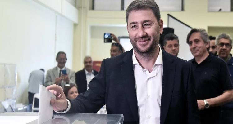 Ανατροπή: Εκλογές για ανάδειξη αρχηγού στο ΠΑΣΟΚ ακόμη και τον Ιούλιο σκέφτεται ο Ανδρουλάκης