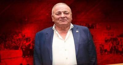 &Omicron;&iota; &epsilon;&upsilon;&chi;έ&sigmaf; &tau;&omicron;&upsilon; &Eta;&phi;&alpha;ί&sigma;&tau;&omicron;&upsilon; &sigma;&tau;&omicron;&nu; &Pi;&alpha;&nu;&tau;&epsilon;&lambda;ή &Mu;&pi;&omicron;ύ&mu;&pi;&omicron;&upsilon;&rho;&alpha; (pic)