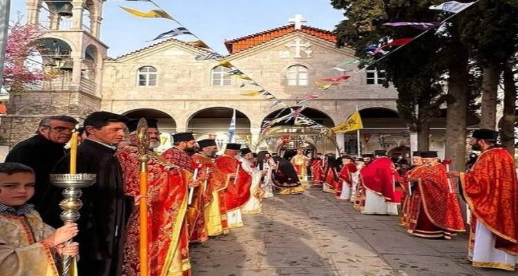 &Pi;&alpha;&nu;&eta;&gamma;&upsilon;&rho;ί&zeta;&epsilon;&iota; &eta; &Pi;&alpha;&nu;&alpha;&gamma;&iota;ά &sigma;&tau;&omicron; &Tau;&sigma;&alpha;&sigmaf;