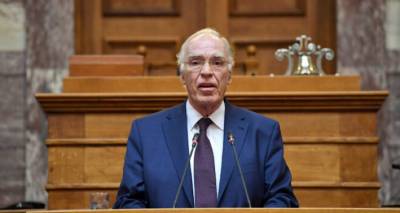 &Pi;έ&theta;&alpha;&nu;&epsilon; &omicron; &Beta;&alpha;&sigma;ί&lambda;&eta;&sigmaf; &Lambda;&epsilon;&beta;έ&nu;&tau;&eta;&sigmaf; &sigma;&epsilon; &eta;&lambda;&iota;&kappa;ί&alpha; 75 &epsilon;&tau;ώ&nu;