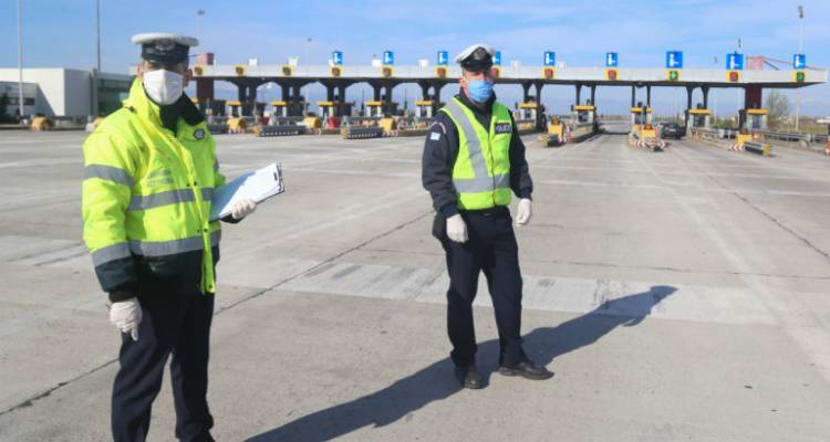 Χριστούγεννα: Μπλόκο στις μετακινήσεις από νομό σε νομό | Τι θα ισχύσει για τις γιορτές