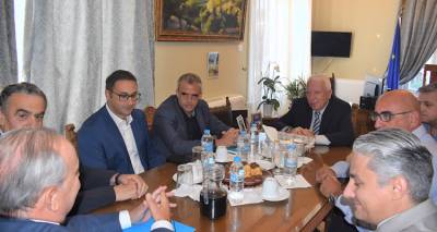 &Sigma;&upsilon;&nu;ά&nu;&tau;&eta;&sigma;&eta; &Pi;&alpha;&pi;&alpha;&theta;&alpha;&nu;ά&sigma;&eta; - &Mu;&omicron;&upsilon;&tau;&zeta;&omicron;ύ&rho;&eta; &mu;&epsilon; &phi;ό&nu;&tau;&omicron; &tau;&omicron; &nu;έ&omicron; &Epsilon;&Sigma;&Pi;&Alpha;