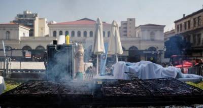 &Tau;&sigma;&iota;&kappa;&nu;&omicron;&pi;έ&mu;&pi;&tau;&eta; &mu;&epsilon; &chi;&epsilon;&iota;&mu;ώ&nu;&alpha; &sigma;&tau;&eta; &mu;&iota;&sigma;ή &Epsilon;&lambda;&lambda;ά&delta;&alpha; &kappa;&alpha;&iota; ά&nu;&omicron;&iota;&xi;&eta; &sigma;&tau;&eta;&nu; &upsilon;&pi;ό&lambda;&omicron;&iota;&pi;&eta; | &Omicron; &kappa;&alpha;&iota;&rho;ό&sigmaf; &sigma;&tau;&eta;&nu; &pi;&epsilon;&rho;&iota;&omicron;&chi;ή &mu;&alpha;&sigmaf;