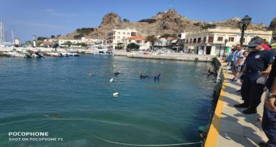 Πιο καθαρό από εχθές το λιμανάκι Μύρινας (photos)