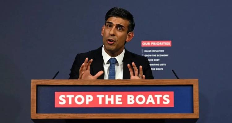 &Beta;&rho;&epsilon;&tau;&alpha;&nu;ί&alpha;: &Mu;ά&chi;&eta; &sigma;&tau;&eta; &Beta;&omicron;&upsilon;&lambda;ή &gamma;&iota;&alpha; &tau;&omicron; &nu;&omicron;&mu;&omicron;&sigma;&chi;έ&delta;&iota;&omicron; &pi;&omicron;&upsilon; &alpha;&phi;&omicron;&rho;ά &tau;&omicron;&upsilon;&sigmaf; &pi;&alpha;&rho;ά&tau;&upsilon;&pi;&omicron;&upsilon;&sigmaf;  &mu;&epsilon;&tau;&alpha;&nu;ά&sigma;&tau;&epsilon;&sigmaf;