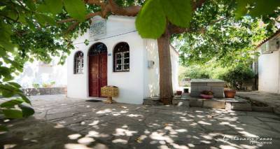 &Chi;&omega;&rho;ί&sigmaf; &Tau;&rho;&iota;&sigma;ά&gamma;&iota;&omicron; &sigma;&tau;&eta; &mu;&nu;ή&mu;&eta; &tau;&omega;&nu; &Lambda;&eta;&mu;&nu;&iota;ώ&nu; &pi;&omicron;&upsilon; &kappa;ά&eta;&kappa;&alpha;&nu; &sigma;&tau;&omicron; &sigma;&iota;&nu;&epsilon;&mu;ά &tau;&omicron;&upsilon; &nu;&eta;&sigma;&iota;&omicron;ύ