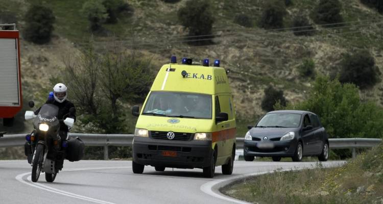 &Tau;&rho;&alpha;&gamma;&omega;&delta;ί&alpha; &sigma;&tau;&eta; &Mu;&alpha;&gamma;&nu;&eta;&sigma;ί&alpha;: &Sigma;&kappa;&omicron;&tau;ώ&theta;&eta;&kappa;&epsilon; 20&chi;&rho;&omicron;&nu;&eta; &sigma;&epsilon; &tau;&rho;&omicron;&chi;&alpha;ί&omicron;, &sigma;&tau;&eta; &Mu;&Epsilon;&Theta; &omicron;&iota; &gamma;&omicron;&nu;&epsilon;ί&sigmaf; &tau;&eta;&sigmaf;