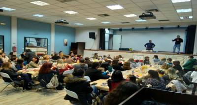 &Mu;&omicron;ύ&delta;&rho;&omicron;&sigmaf;: &Kappa;&omicron;&pi;ή &pi;ί&tau;&alpha;&sigmaf; &kappa;&alpha;&iota; &sigma;&epsilon;&mu;&iota;&nu;ά&rho;&iota;&omicron; &pi;&rho;ώ&tau;&omega;&nu; &beta;&omicron;&eta;&theta;&epsilon;&iota;ώ&nu;