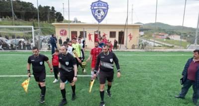 &laquo;Έ&pi;&epsilon;&sigma;&epsilon;&raquo; &pi;&alpha;&lambda;&iota;&kappa;&alpha;&rho;ί&sigma;&iota;&alpha; &omicron; &Kappa;&epsilon;&rho;&alpha;&upsilon;&nu;ό&sigmaf; | &Pi;&rho;&omega;&tau;&alpha;&theta;&lambda;&eta;&tau;ή&sigmaf; &Epsilon;&Pi;&Sigma;&Lambda; &omicron; &Alpha;&epsilon;&tau;ό&sigmaf;