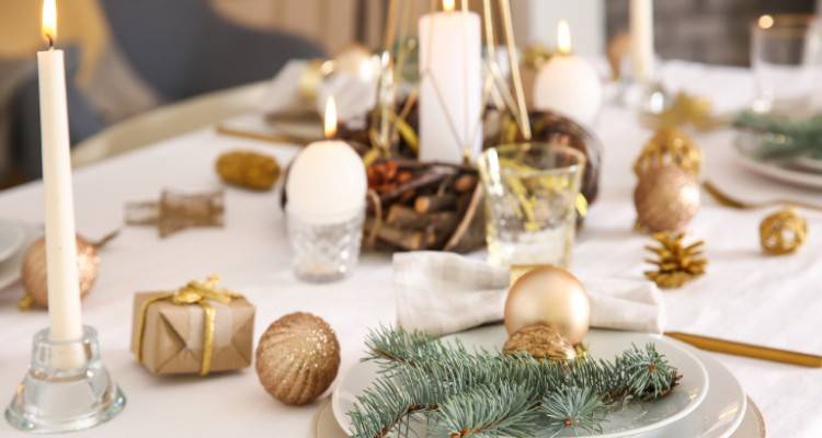 &Beta;&alpha;&tau;ό&pi;&omicron;&upsilon;&lambda;&omicron;&sigmaf;: &Sigma;&tau;&omicron; &tau;&rho;&alpha;&pi;έ&zeta;&iota; &mu;&epsilon;ί&omega;&sigma;&eta; &tau;&omicron;&upsilon; &omicron;&rho;ί&omicron;&upsilon; 9 &alpha;&tau;ό&mu;&omega;&nu; &sigma;&tau;&alpha; &rho;&epsilon;&beta;&epsilon;&gamma;&iota;ό&nu; -&Sigma;&kappa;&lambda;&eta;&rho;ό lockdown &sigma;&epsilon; &Delta;&upsilon;&tau;&iota;&kappa;ή &Alpha;&tau;&tau;&iota;&kappa;ή, &Kappa;&omicron;&zeta;ά&nu;&eta;