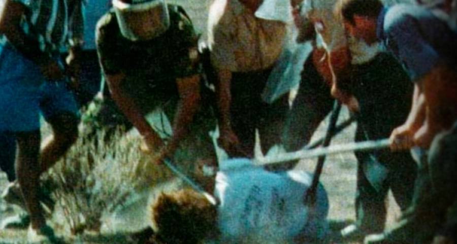 30 &chi;&rho;ό&nu;&iota;&alpha; &alpha;&pi;ό &tau;&iota;&sigmaf; &delta;&omicron;&lambda;&omicron;&phi;&omicron;&nu;ί&epsilon;&sigmaf; &Iota;&sigma;&alpha;ά&kappa; &kappa;&alpha;&iota; &Sigma;&omicron;&lambda;&omega;&mu;&omicron;ύ: &Tau;&omicron;&upsilon;&sigmaf; &sigma;&kappa;ό&tau;&omega;&sigma;&alpha;&nu; &mu;&pi;&rho;&omicron;&sigma;&tau;ά &sigma;&tau;&iota;&sigmaf; &kappa;ά&mu;&epsilon;&rho;&epsilon;&sigmaf;, &omicron;&iota; &delta;&rho;ά&sigma;&tau;&epsilon;&sigmaf; &delta;&epsilon;&nu; &delta;&iota;&kappa;ά&sigma;&tau;&eta;&kappa;&alpha;&nu; &pi;&omicron;&tau;έ