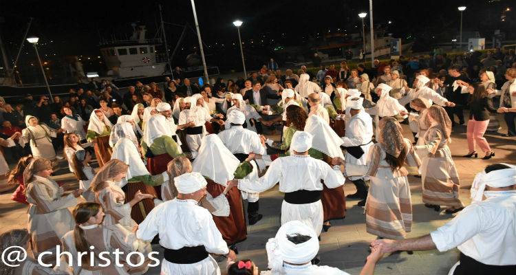 &laquo;&Epsilon;&lambda;&epsilon;&upsilon;&theta;έ&rho;&iota;&alpha; &Lambda;ή&mu;&nu;&omicron;&upsilon; 2018&raquo;: &Eta; &Delta;&eta;&mu;&omicron;&tau;&iota;&kappa;ή &Kappa;&omicron;&iota;&nu;ό&tau;&eta;&tau;&alpha; &Mu;ύ&rho;&iota;&nu;&alpha;&sigmaf; &epsilon;&upsilon;&chi;&alpha;&rho;&iota;&sigma;&tau;&epsilon;ί (photos)