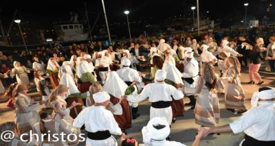 &laquo;&Epsilon;&lambda;&epsilon;&upsilon;&theta;έ&rho;&iota;&alpha; &Lambda;ή&mu;&nu;&omicron;&upsilon; 2018&raquo;: &Eta; &Delta;&eta;&mu;&omicron;&tau;&iota;&kappa;ή &Kappa;&omicron;&iota;&nu;ό&tau;&eta;&tau;&alpha; &Mu;ύ&rho;&iota;&nu;&alpha;&sigmaf; &epsilon;&upsilon;&chi;&alpha;&rho;&iota;&sigma;&tau;&epsilon;ί (photos)