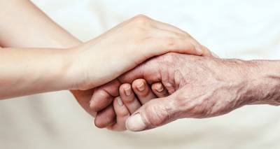 Λήμνος - Μικρή αγγελία: Ζητείται κυρία για φύλαξη ηλικιωμένου