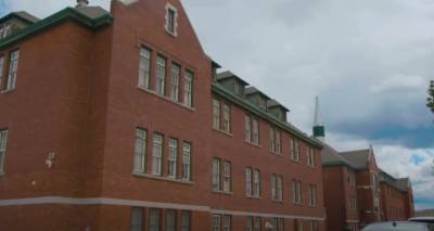 Φρίκη στον Καναδά: Βρέθηκε ομαδικός τάφος με οστά 215 παιδιών σε παλιό σχολείο