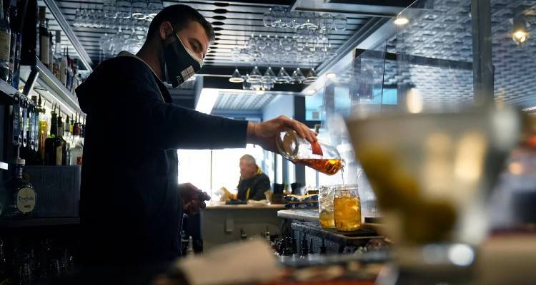 &laquo;&Omicron; &pi;ό&lambda;&epsilon;&mu;&omicron;&sigmaf; ά&lambda;&lambda;&alpha;&xi;&epsilon;&raquo;: &Epsilon;&sigma;&omega;&tau;&epsilon;&rho;&iota;&kappa;ό έ&gamma;&gamma;&rho;&alpha;&phi;&omicron; &tau;&omega;&nu; CDC &pi;&rho;&omicron;&epsilon;&iota;&delta;&omicron;&pi;&omicron;&iota;&epsilon;ί &gamma;&iota;&alpha; &tau;&eta;&nu; &mu;&epsilon;&tau;ά&lambda;&lambda;&alpha;&xi;&eta; &Delta;έ&lambda;&tau;&alpha;