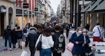 &Pi;&alpha;&rho;&alpha;&lambda;&lambda;&alpha;&gamma;ή Ό&mu;&iota;&kappa;&rho;&omicron;&nu;: &Epsilon;&pi;&iota;&theta;&epsilon;&tau;&iota;&kappa;ή, &alpha;&nu;&theta;&epsilon;&kappa;&tau;&iota;&kappa;ή &alpha;&lambda;&lambda;ά ό&chi;&iota; &epsilon;&pi;&iota;&kappa;ί&nu;&delta;&upsilon;&nu;&eta;;