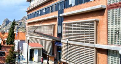 Έ&phi;&theta;&alpha;&sigma;&alpha;&nu; &Lambda;ή&mu;&nu;&omicron; &tau;&alpha; &pi;&rho;ώ&tau;&alpha; &epsilon;&mu;&beta;ό&lambda;&iota;&alpha; &tau;&eta;&sigmaf; Johnson &amp; Johnson |  &Kappa;&alpha;&iota; &tau;&rho;ί&tau;&eta; &gamma;&rho;&alpha;&mu;&mu;ή &epsilon;&mu;&beta;&omicron;&lambda;&iota;&alpha;&sigma;&mu;ώ&nu; &alpha;&pi;ό 5 &Mu;&alpha;ΐ&omicron;&upsilon;