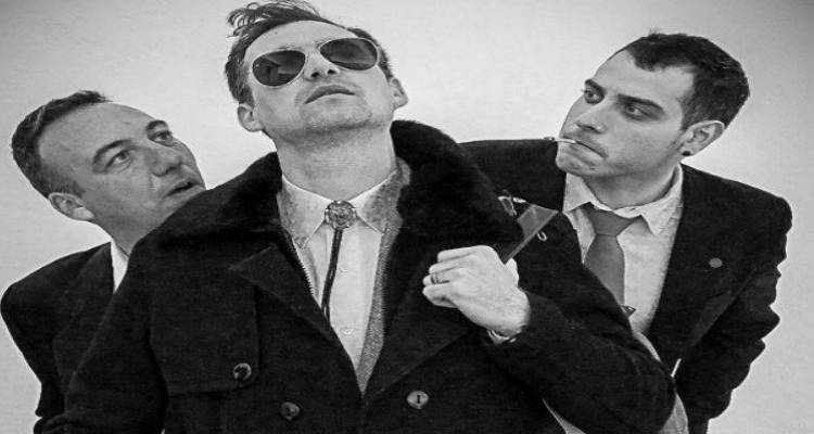 Η κωμωδία του Αρκά «Εχθροί εξ Αίματος» στο Γυμνάσιο Μύρινας από τη Λαϊκή Σκηνή του ΜΕΑΣ «ΛΗΜΝΟΣ»