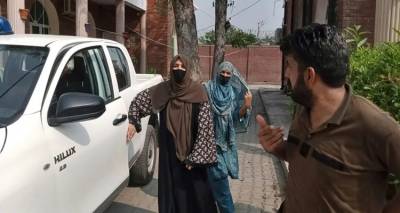 &Beta;&rho;&epsilon;&tau;&alpha;&nu;ί&alpha;: &Omicron;&mu;&omicron;&lambda;ό&gamma;&eta;&sigma;&epsilon; &omicron; &pi;&alpha;&tau;έ&rho;&alpha;&sigmaf; &tau;&eta;&sigmaf; 10&chi;&rho;&omicron;&nu;&eta;&sigmaf; &Sigma;ά&rho;&alpha; &Sigma;&alpha;&rho;ί&phi; -&laquo;&Tau;&eta; &chi;&tau;ύ&pi;&eta;&sigma;&alpha; &gamma;&iota;&alpha; &nu;&alpha; &tau;&eta;&nu; &tau;&iota;&mu;&omega;&rho;ή&sigma;&omega; &kappa;&alpha;&iota; &pi;έ&theta;&alpha;&nu;&epsilon;&raquo;