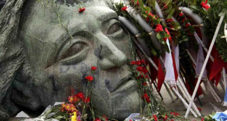 &Eta; &Epsilon;&Lambda;&Mu;&Epsilon; &Lambda;ή&mu;&nu;&omicron;&upsilon; &kappa;&alpha;&lambda;&epsilon;ί &sigma;&tau;&eta; &sigma;&eta;&mu;&epsilon;&rho;&iota;&nu;ή &sigma;&upsilon;&gamma;&kappa;έ&nu;&tau;&rho;&omega;&sigma;&eta; &gamma;&iota;&alpha; &tau;&omicron; &Pi;&omicron;&lambda;&upsilon;&tau;&epsilon;&chi;&nu;&epsilon;ί&omicron;