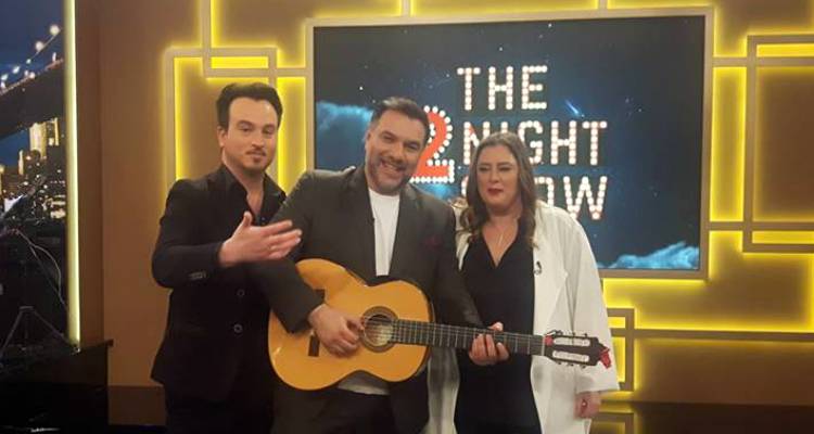 The 2night Show: Η Δόμνα Κουντούρη καλεσμένη του Γρηγόρη Αρναούτογλου (photo &amp; video)