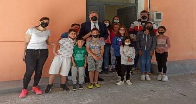 &Tau;&omicron; &laquo;1,2,3&hellip;&Omicron;&iota;&kappa;&omicron;&nu;&omicron;&mu;ί&alpha;!&raquo; έ&rho;&chi;&epsilon;&tau;&alpha;&iota; &sigma;&epsilon; &sigma;&chi;&omicron;&lambda;&epsilon;ί&alpha; &tau;&eta;&sigmaf; &Lambda;ή&mu;&nu;&omicron;&upsilon; &kappa;&alpha;&iota; &tau;&omicron;&upsilon; &Alpha;&gamma;ί&omicron;&upsilon; &Epsilon;&upsilon;&sigma;&tau;&rho;&alpha;&tau;ί&omicron;&upsilon;