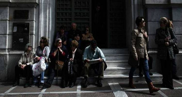 Spiegel: &Omicron;&iota; &pi;&omicron;&lambda;ί&tau;&epsilon;&sigmaf; &tau;&eta;&sigmaf; &Epsilon;&Epsilon; &theta;&alpha; &mu;&pi;&omicron;&rho;&omicron;ύ&nu; &pi;&lambda;έ&omicron;&nu; &nu;&alpha; &pi;&rho;&omicron;&sigma;&phi;ύ&gamma;&omicron;&upsilon;&nu; &epsilon;&nu;ά&nu;&tau;&iota;&alpha; &sigma;&tau;&alpha; &mu;έ&tau;&rho;&alpha; &lambda;&iota;&tau;ό&tau;&eta;&tau;&alpha;&sigmaf;