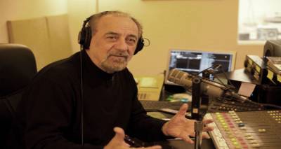 "&Mu;&omicron;&upsilon;&sigma;&iota;&kappa;ό &sigma;&epsilon;&rho;&gamma;&iota;ά&nu;&iota;" &sigma;&tau;&eta;&nu; &Pi;&alpha;&lambda;&iota;ά &Mu;&eta;&tau;&rho;ό&pi;&omicron;&lambda;&eta; &mu;&epsilon; &tau;&omicron; &Gamma;&rho;&eta;&gamma;ό&rho;&eta; &Mu;&alpha;&nu;&iota;&nu;ά&kappa;&eta; (mp3)