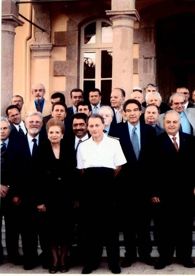 &Delta;ή&lambda;&omega;&sigma;&eta; &Sigma;&eta;&phi;&omicron;&upsilon;&nu;ά&kappa;&eta; &gamma;&iota;&alpha; &tau;&omicron; &theta;ά&nu;&alpha;&tau;&omicron; &tau;&omicron;&upsilon; &Nu;ί&kappa;&omicron;&upsilon; &Pi;&alpha;&pi;&pi;ά