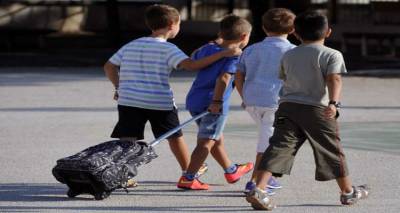 &Lambda;ή&mu;&nu;&omicron;&sigmaf;: &laquo;&Kappa;&alpha;&tau;&alpha;&gamma;&gamma;&epsilon;&lambda;ί&alpha; &gamma;&iota;&alpha; &tau;&iota;&sigmaf; &upsilon;&pi;&omicron;&chi;&rho;&epsilon;&omega;&tau;&iota;&kappa;έ&sigmaf; &mu;&epsilon;&tau;&alpha;&kappa;&iota;&nu;ή&sigma;&epsilon;&iota;&sigmaf; &mu;&alpha;&theta;&eta;&tau;ώ&nu;&raquo;