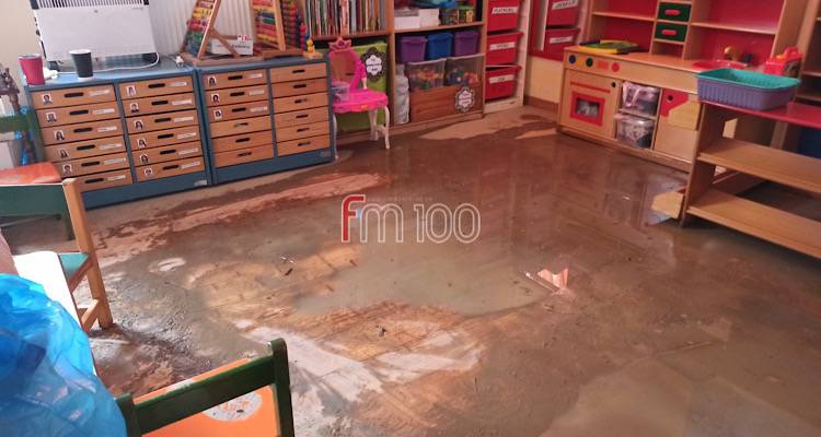 Μετακομίζει προσωρινά το 1ο Νηπιαγωγείο της Μύρινας, λόγω των καταστροφών από τη Bora. (Photos + video)