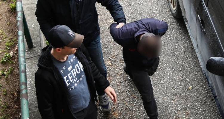 &Sigma;&omicron;&kappa; &alpha;&pi;ό &tau;&alpha; &epsilon;&upsilon;&rho;ή&mu;&alpha;&tau;&alpha; &tau;&eta;&sigmaf; &iota;&alpha;&tau;&rho;&omicron;&delta;&iota;&kappa;&alpha;&sigma;&tau;&iota;&kappa;ή&sigmaf; &gamma;&iota;&alpha; &tau;&eta; &delta;&omicron;&lambda;&omicron;&phi;&omicron;&nu;ί&alpha; &sigma;&tau;&eta;&nu; &Kappa;&alpha;&lambda;&alpha;&mu;&alpha;&rho;&iota;ά -&Omicron;&iota; &phi;ί&lambda;&omicron;&iota; &tau;&omicron;&upsilon; &delta;&rho;ά&sigma;&tau;&eta; &pi;&alpha;&nu;&eta;&gamma;ύ&rho;&iota;&zeta;&alpha;&nu; &mu;έ&sigma;&omega; &mu;&eta;&nu;&upsilon;&mu;ά&tau;&omega;&nu;