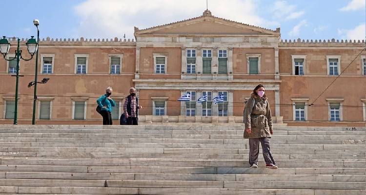 Κορωνοϊός: 2.597 κρούσματα - 797 ασθενείς διασωληνωμένοι - 86 νεκροί
