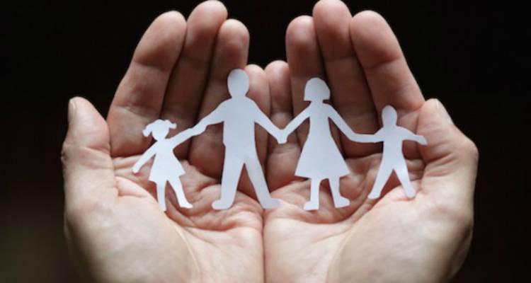 &Eta; &omicron;&iota;&kappa;&omicron;&gamma;έ&nu;&epsilon;&iota;&alpha; &omega;&sigmaf; &delta;&epsilon;&sigma;&mu;ό&sigmaf; &kappa;&alpha;&iota; &omega;&sigmaf; &delta;&epsilon;&sigma;&mu;ώ&tau;&eta;&sigmaf;