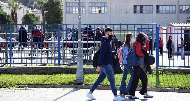 Παράταση του lockdown | Κλείνουν τα σχολεία σε όλη την Ελλάδα για 2 εβδομάδες