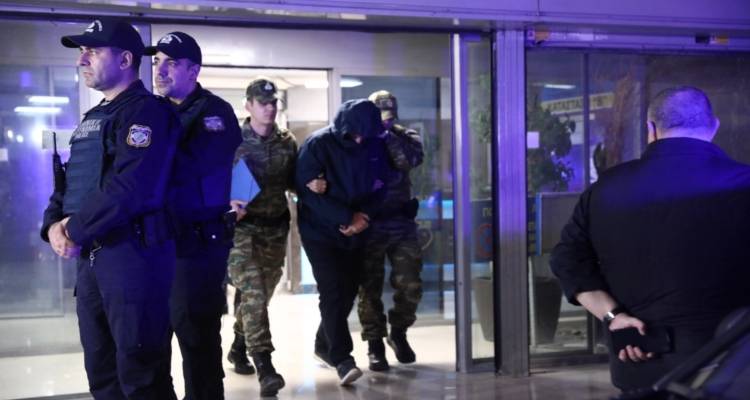 &Omicron;&iota; 8 ώ&rho;&epsilon;&sigmaf; &alpha;&pi;&omicron;&lambda;&omicron;&gamma;ί&alpha;&sigmaf; &tau;&omicron;&upsilon; &sigma;&mu;&eta;&nu;ά&rho;&chi;&omicron;&upsilon; &kappa;&alpha;&tau;&alpha;&sigma;&kappa;ό&pi;&omicron;&upsilon;: &Tau;&omicron;&nu; &pi;&rho;&omicron;&sigma;έ&gamma;&gamma;&iota;&sigma;&alpha;&nu; &mu;έ&sigma;&omega; LinkedIn, &kappa;&alpha;&tau;&omicron;&nu;ό&mu;&alpha;&sigma;&epsilon; &tau;&rho;ί&alpha; &pi;&rho;ό&sigma;&omega;&pi;&alpha;