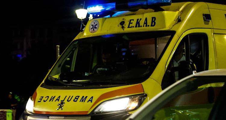 &Tau;&rho;&alpha;&gamma;&omega;&delta;ί&alpha; &sigma;&tau;&eta;&nu; &Epsilon;&lambda;&epsilon;&upsilon;&sigma;ί&nu;&alpha;: Έ&nu;&alpha;&sigmaf; &nu;&epsilon;&kappa;&rho;ό&sigmaf; &kappa;&alpha;&iota; έ&nu;&alpha;&sigmaf; &sigma;&omicron;&beta;&alpha;&rho;ά &tau;&rho;&alpha;&upsilon;&mu;&alpha;&tau;ί&alpha;&sigmaf; &sigma;&epsilon; &tau;&rho;&omicron;&chi;&alpha;ί&omicron; &tau;&alpha; &xi;&eta;&mu;&epsilon;&rho;ώ&mu;&alpha;&tau;&alpha;