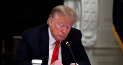 Ο Τραμπ απαντά για τις φήμες για την υγεία του: Δεν έχω Πάρκινσον, τα παπούτσια φταίνε για το περπάτημα