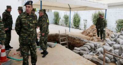 &Kappa;&omicron;&rho;&delta;&epsilon;&lambda;&iota;ό: &Sigma;&epsilon; &epsilon;&phi;&alpha;&rho;&mu;&omicron;&gamma;ή &tau;&omicron; &sigma;&chi;έ&delta;&iota;&omicron; &gamma;&iota;&alpha; &tau;&eta; &beta;ό&mu;&beta;&alpha; | Ό&lambda;&epsilon;&sigmaf; &omicron;&iota; &epsilon;&xi;&epsilon;&lambda;ί&xi;&epsilon;&iota;&sigmaf; (photos)