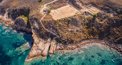 &Omicron;&iota; &mu;&alpha;&theta;&eta;&tau;έ&sigmaf; &tau;&eta;&sigmaf; &Lambda;ή&mu;&nu;&omicron;&upsilon; &laquo;&Alpha;&nu;&alpha;&zeta;&eta;&tau;&omicron;ύ&nu; &tau;&omicron; &Phi;&iota;&lambda;&omicron;&kappa;&tau;ή&tau;&eta; &sigma;&tau;&omicron; &Iota;&epsilon;&rho;ό &tau;&omega;&nu; &Kappa;&alpha;&beta;&epsilon;ί&rho;&omega;&nu;&raquo;