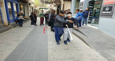 &Sigma;&pi;&omicron;&upsilon;&delta;&alpha;ί&omicron; &tau;&omicron; &sigma;&eta;&mu;&epsilon;&rho;&iota;&nu;ό &mu;ά&theta;&eta;&mu;&alpha; &sigma;&tau;&omicron; 1&omicron; &Delta;&eta;&mu;&omicron;&tau;&iota;&kappa;ό &tau;&eta;&sigmaf; &Mu;ύ&rho;&iota;&nu;&alpha;&sigmaf; | &Pi;&rho;&omicron;&sigma;&omicron;&mu;&omicron;ί&omega;&sigma;&eta; &alpha;&nu;&alpha;&pi;&eta;&rho;ί&alpha;&sigmaf; &alpha;&pi;ό &tau;&omicron;&upsilon;&sigmaf; &mu;&alpha;&theta;&eta;&tau;έ&sigmaf; (photos)