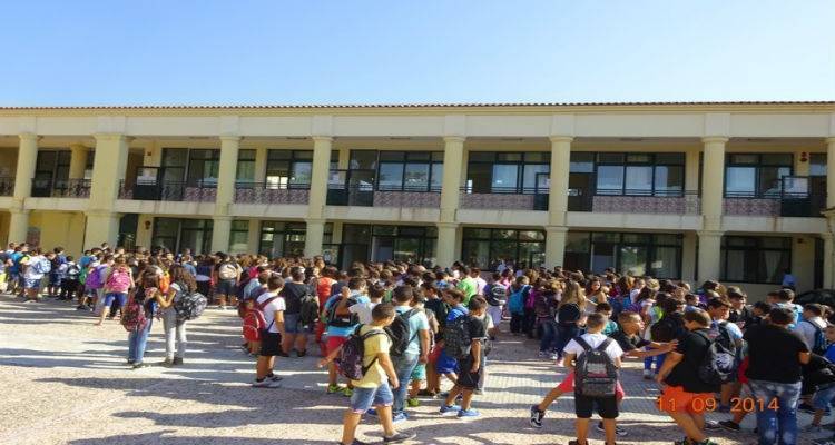 Σε αποχή σήμερα, παρά τις προσπάθειες για κατάληψη, οι μαθητές του Γυμνασίου Μύρινας