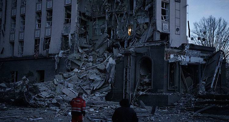 &Omicron;&upsilon;&kappa;&rho;&alpha;&nu;ί&alpha;: &Alpha;&lambda;&lambda;&alpha;&gamma;ή &chi;&rho;ό&nu;&omicron;&upsilon; &mu;&epsilon; &rho;&omega;&sigma;&iota;&kappa;&omicron;ύ&sigmaf; &beta;&omicron;&mu;&beta;&alpha;&rho;&delta;&iota;&sigma;&mu;&omicron;ύ&sigmaf; &sigma;&tau;&omicron; &Kappa;ί&epsilon;&beta;&omicron; &kappa;&alpha;&iota; ά&lambda;&lambda;&epsilon;&sigmaf; &pi;ό&lambda;&epsilon;&iota;&sigmaf;