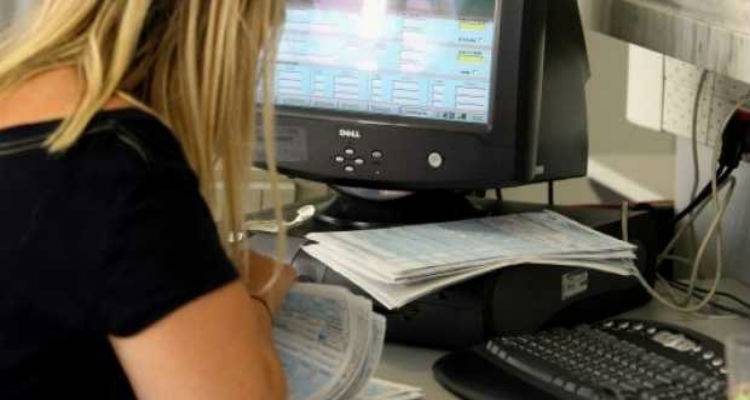 &Delta;&eta;&mu;ό&sigma;&iota;&omicron;: &Pi;ό&rho;&tau;&alpha; &epsilon;&xi;ό&delta;&omicron;&upsilon; &gamma;&iota;&alpha; &tau;&omicron;&upsilon;&sigmaf; 60&alpha;&rho;&eta;&delta;&epsilon;&sigmaf; &mu;&epsilon; 35&epsilon;&tau;ί&alpha;