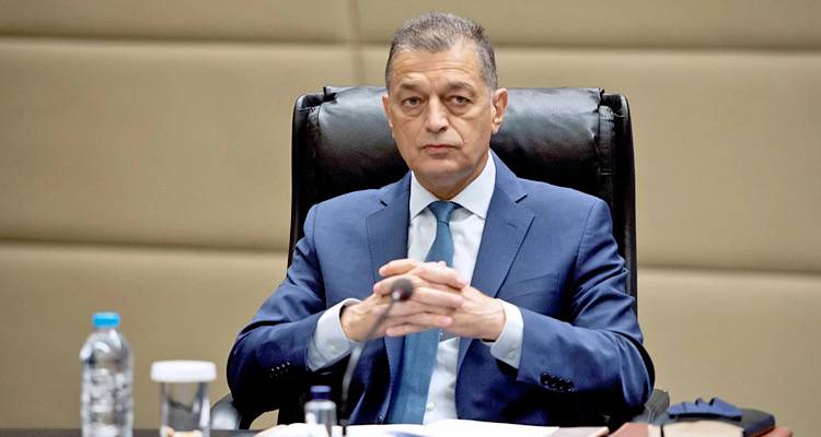 Αλκιβιάδης Στεφανής: «Σηκώνει τα χέρια ψηλά κανείς, με την επιχειρηματολογία του κ. Μουτζούρη»