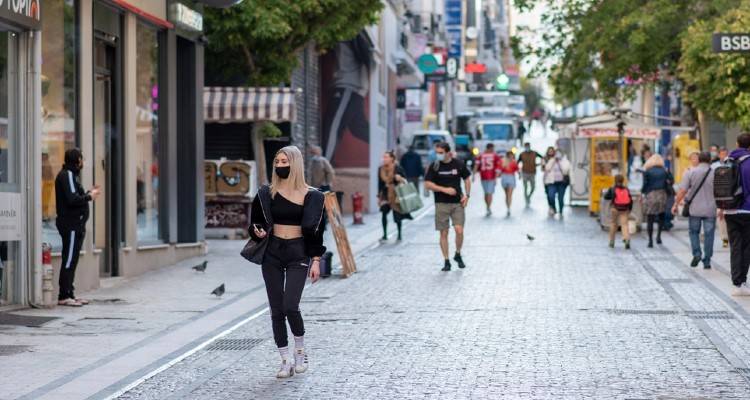 &Sigma;&epsilon; &alpha;&nu;&alpha;&zeta;&omega;&pi;ύ&rho;&omega;&sigma;&eta; &omicron; &kappa;&omicron;&rho;&omega;&nu;&omicron;ϊό&sigmaf;: &Pi;&omicron;&iota;&epsilon;&sigmaf; &pi;&epsilon;&rho;&iota;&omicron;&chi;έ&sigmaf; &epsilon;ί&nu;&alpha;&iota; &sigma;&tau;&omicron; &laquo;&kappa;ό&kappa;&kappa;&iota;&nu;&omicron;&raquo;