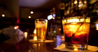 &Lambda;ή&mu;&nu;&omicron;&sigmaf;: &Pi;ά&rho;&tau;&iota; &upsilon;&pi;&omicron;&delta;&omicron;&chi;ή&sigmaf; &kappa;&alpha;&iota; &gamma;&nu;&omega;&rho;&iota;&mu;ί&alpha;&sigmaf; &tau;&omega;&nu; &nu;έ&omega;&nu; &epsilon;&kappa;&pi;&alpha;&iota;&delta;&epsilon;&upsilon;&tau;&iota;&kappa;ώ&nu;