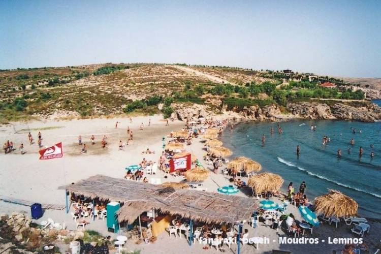 Αποδράσεις σε παραλίες της Λήμνου με λεωφορεία του ΚΤΕΛ | Δείτε τα νέα δρομολόγια